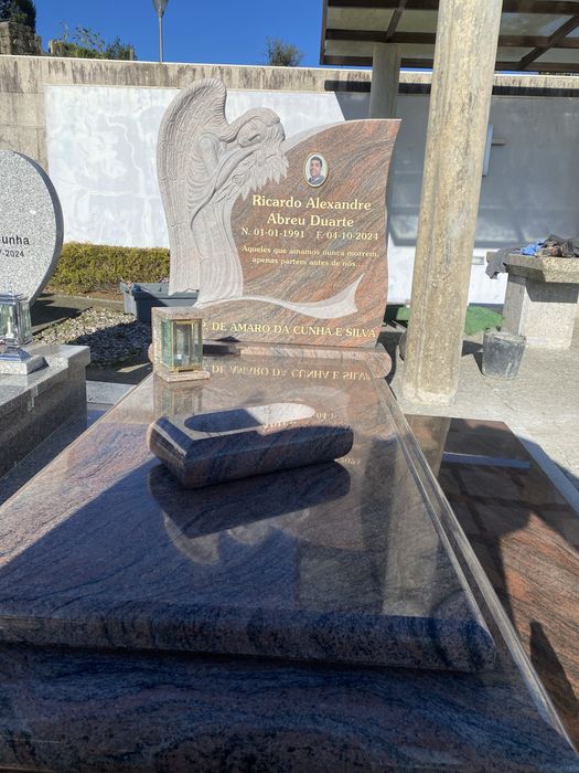 Cozinhas / Campas / livros / gravações /