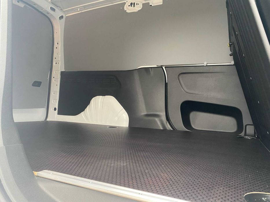 Zabudowa Busa Toyota ProAce City Peugeot Partner Opel Combo Citroen Berlingo L1H1 (2018–) | Podłoga 9mm Brąz | Dostawa Gratis