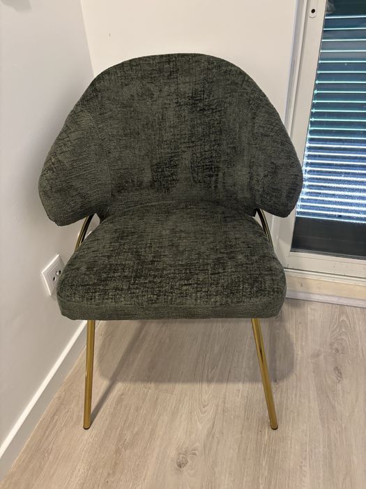 Conjunto de duas cadeiras em tecido e  metal