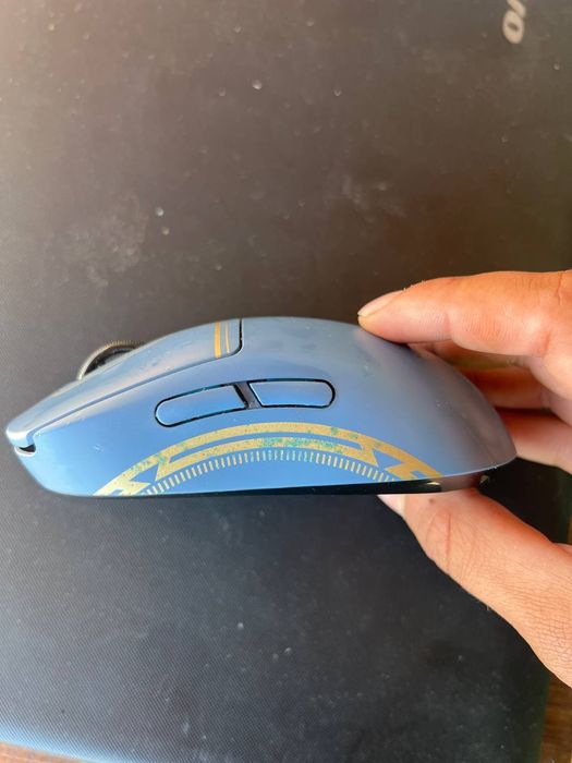 Игровая беспроводная мышь Logitech G PRO League of Legends Edition