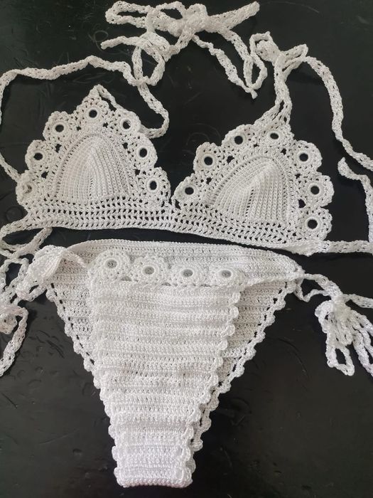 Bikini kostium dwuczesciowy bialy koronka  Koniakowo  r.XS Nowy