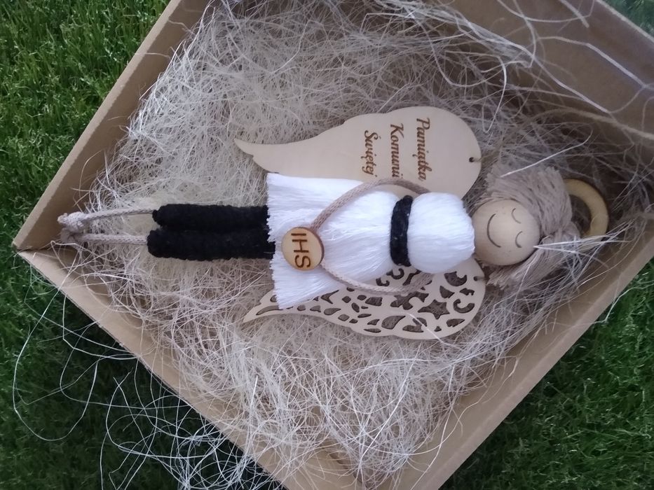 Zawieszka anioł makrama, Anioł komunia,pamiątka chrztu Świętego,