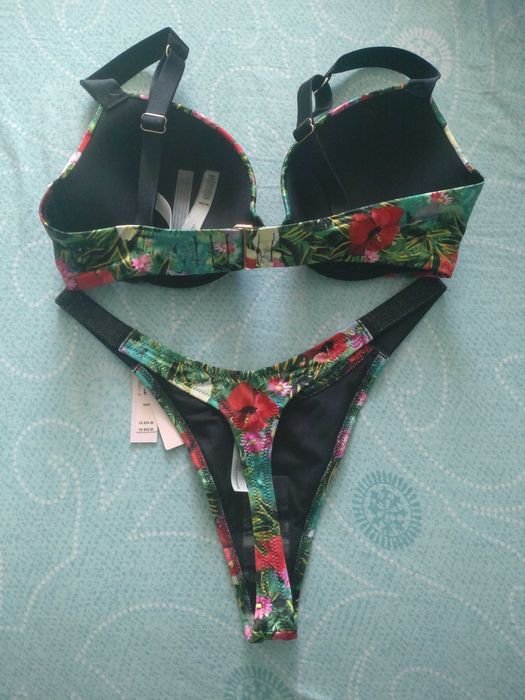Komplet kąpielowy Victoria's Secret 80C biustonosz M stringi