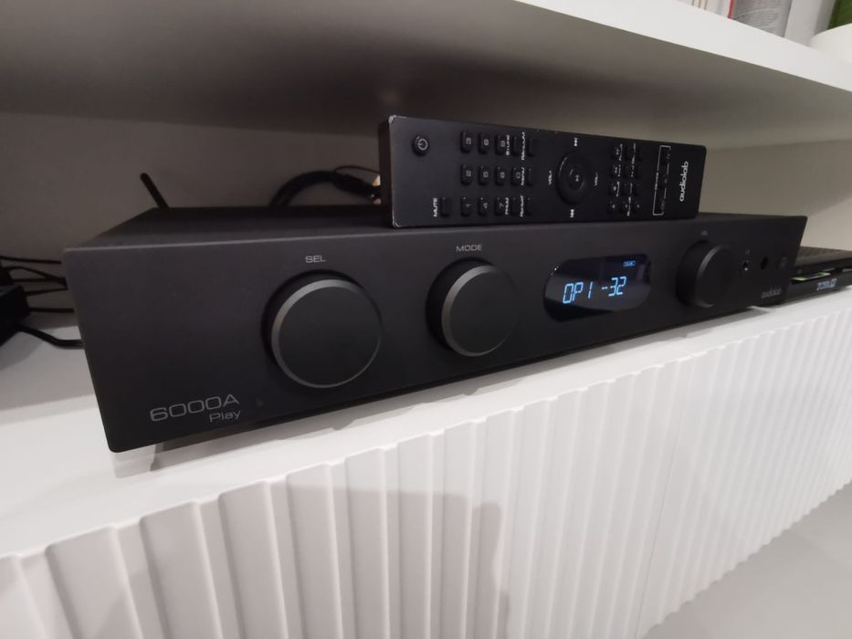 Audiolab 6000A Play wzmacniacz i streamer