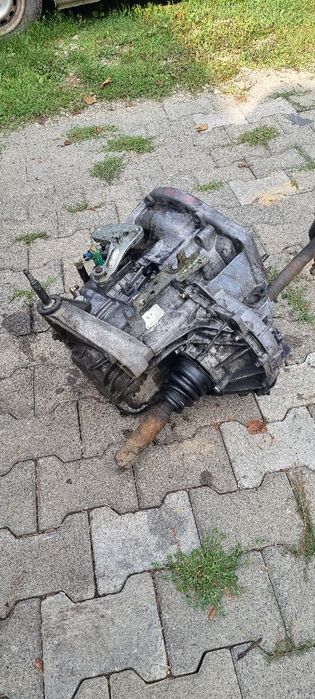 Renault trafic skrzynia biegów PK6 6-biegowa