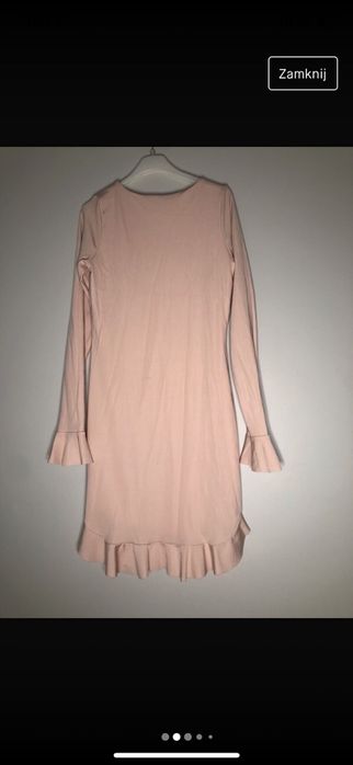 Różowa sukienka
