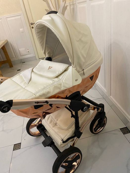 Коляска Junama Diamond 3в1