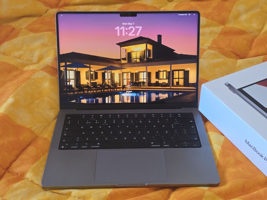 MacBook Pro M1 Pro 14" 16Gb 512Gb