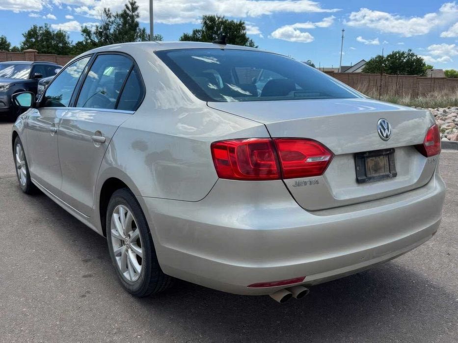 Volkswagen Jetta Se      2013
