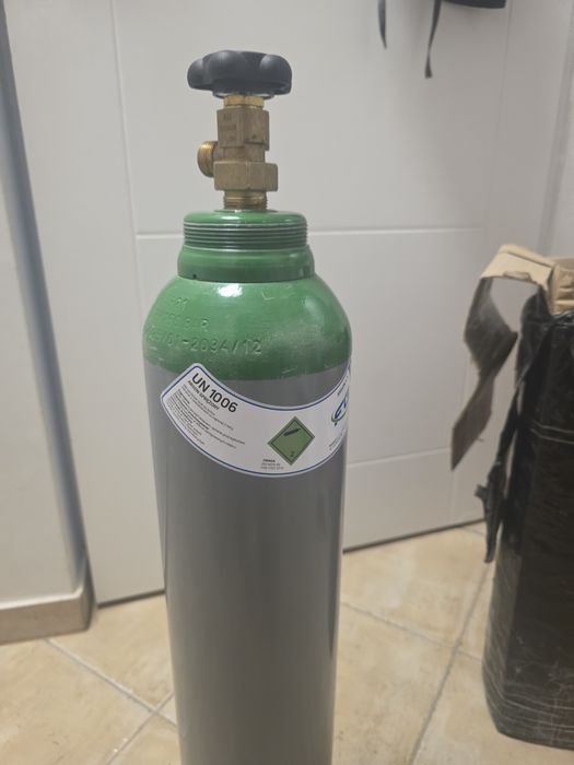 sprzedam butle z gazem