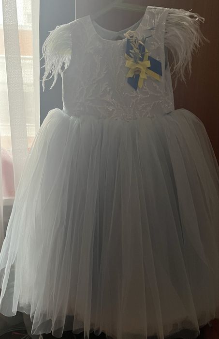 Випускне плаття для дівчинки