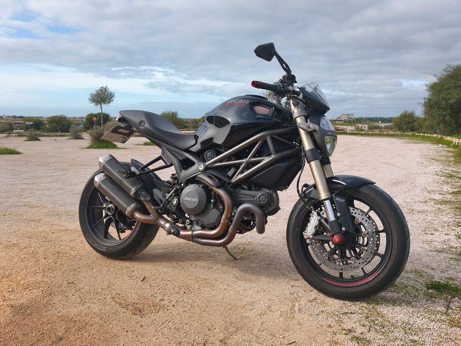 Ducati Monster 1100evo