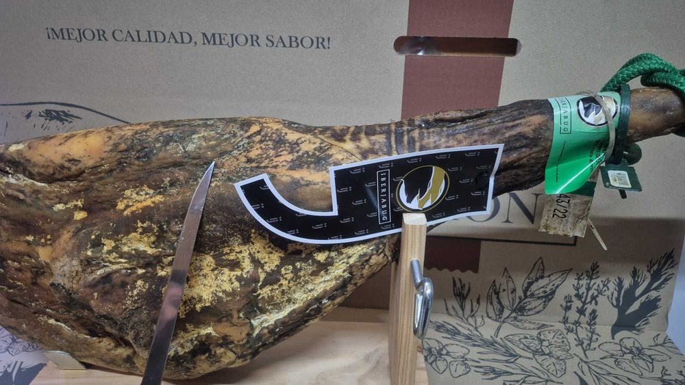 Хамон Iberico de cebo del campo 10kg