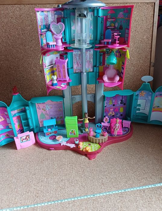 Polly Pocket Shopping / Mall with Multiple Stores64584273377538122