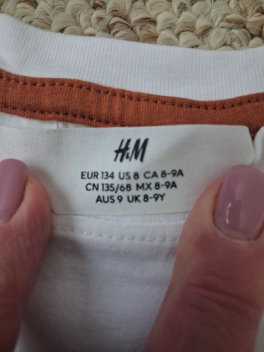 Костюм H&M 8-9 134 р