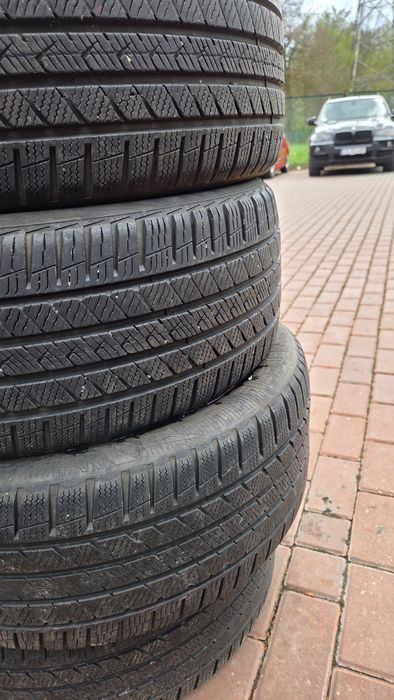 Opony wielosezonowe Vredestein Quatrac pro 225/50R17