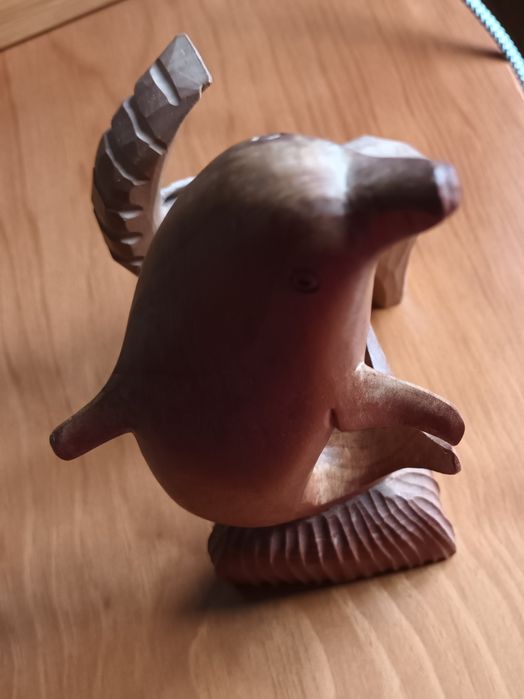 Dois animais de madeira