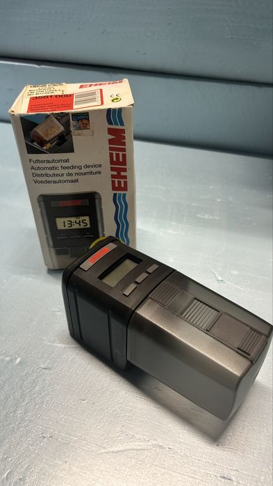 Alimentador eheim aquario