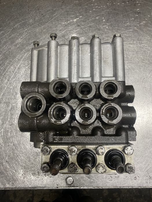 Гідророзподільник р-80(гідросила)