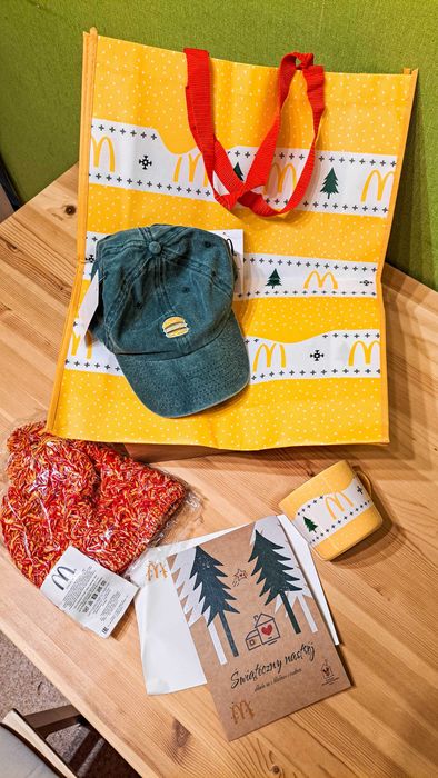 Unikat: Box McDonald’s 30 lat | Czapka Burger, Beanie, Kubek