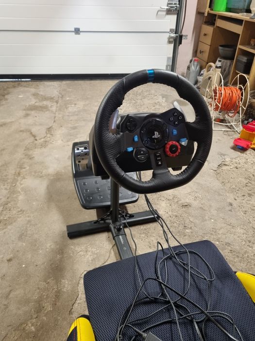 Zestaw fotel z kierownica Playseat red bull logitech g 29