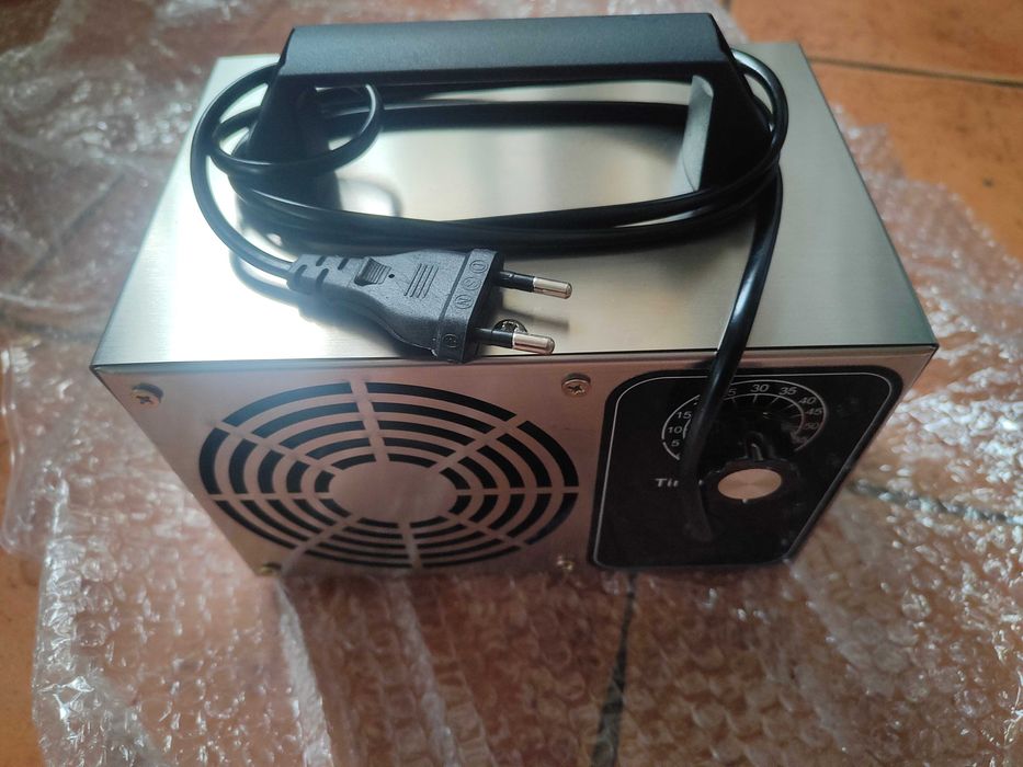 Ozonator 28g 28 000mg 230V, solidny, metalowa obudowa