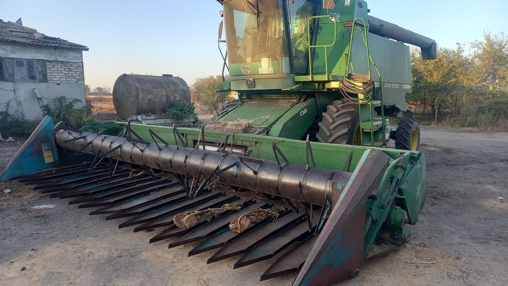 Комбаин Джон дир 9500