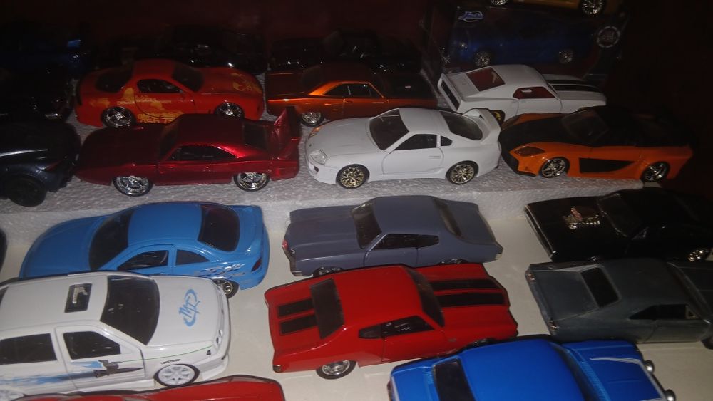 Colecao 30 Carro velocidade furiosa por  180 €