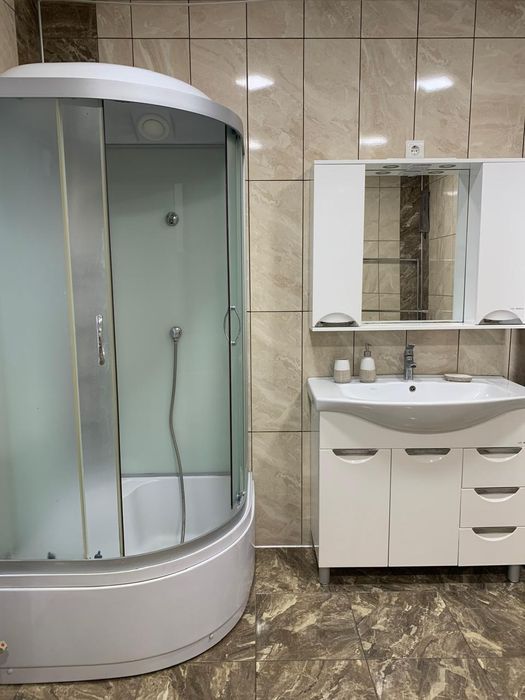 Будинок, хата, дача