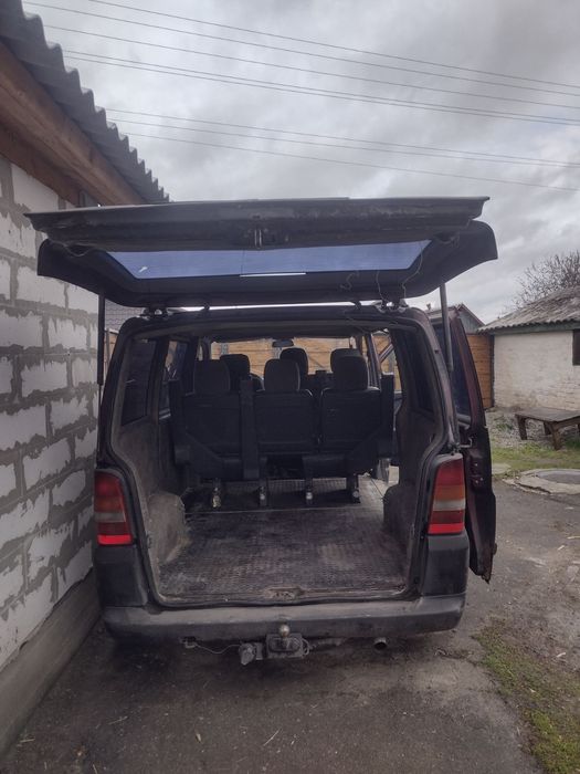 Продам авто Mercedes-Benz VITO