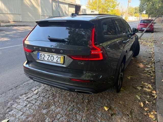 Volvo V60 Cross Country