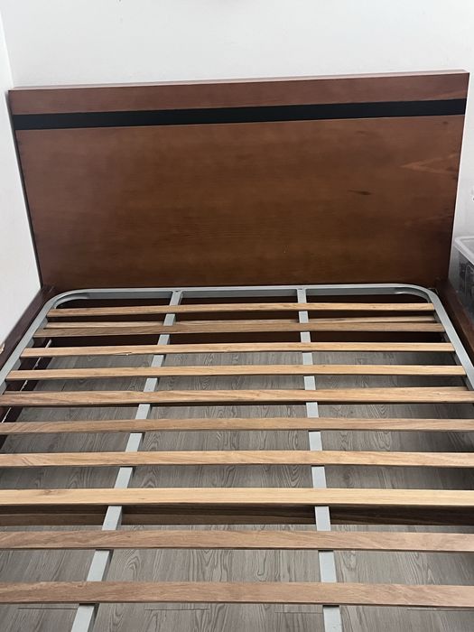 Cama de casal com colchão