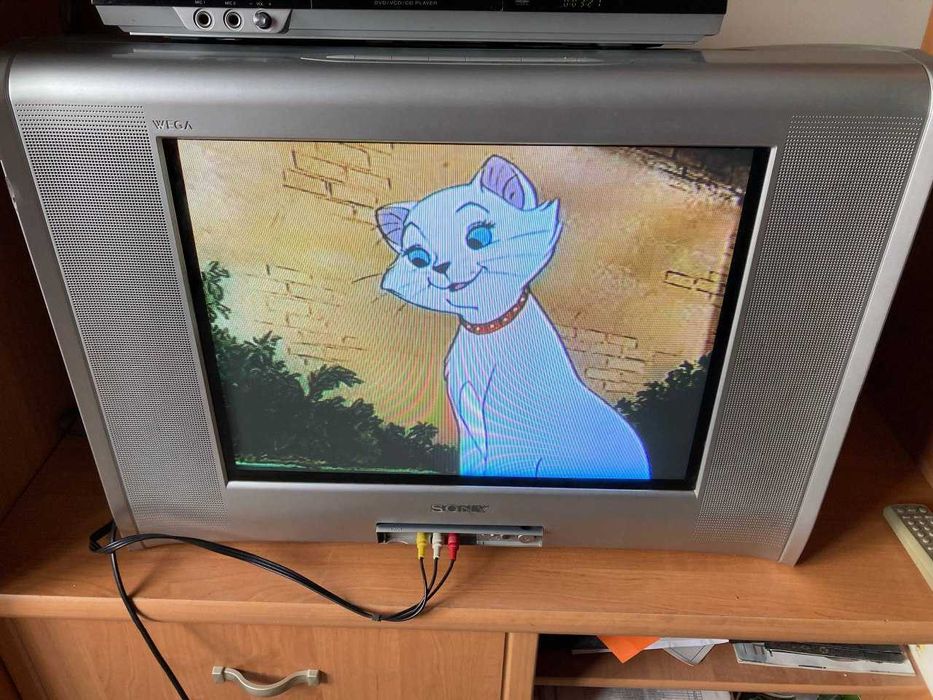 Телевізор Sony Wega, б/у,діагональ екрана 52 см, робочий ТВ