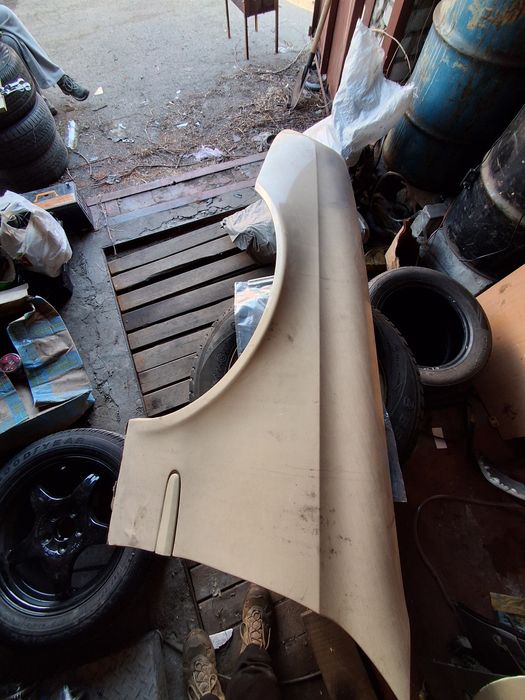 Крило ліве мерседес w211