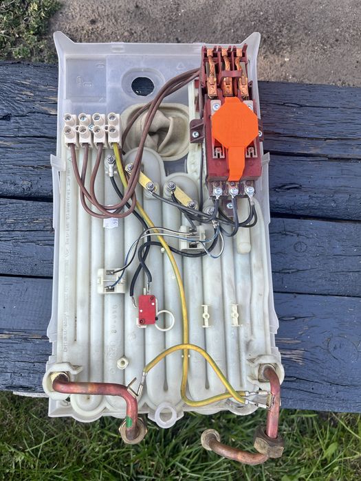 Przepływowy podgrzewacz wody Siemens DH18400 (18 kW, 400V)