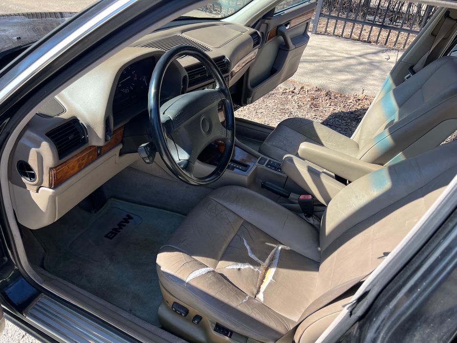 Bmw 740i e32 bez korozji