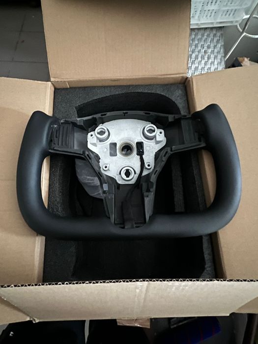 Volante TESLA M3 e MY (Modelo3 e ModeloY)