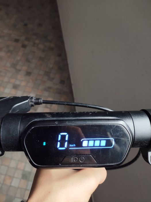 Vendo trotinete ninebot E2 partido para peças