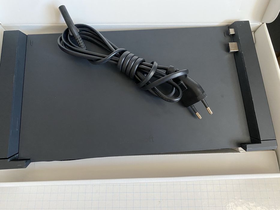 Док-станція на планшет Microsoft Surface 3