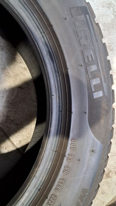 225/55R17 97H Pirelli Sottozero 3 MO