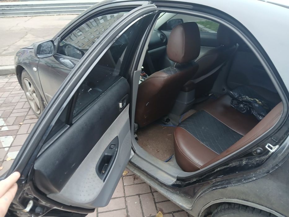 Легковий автомобіль