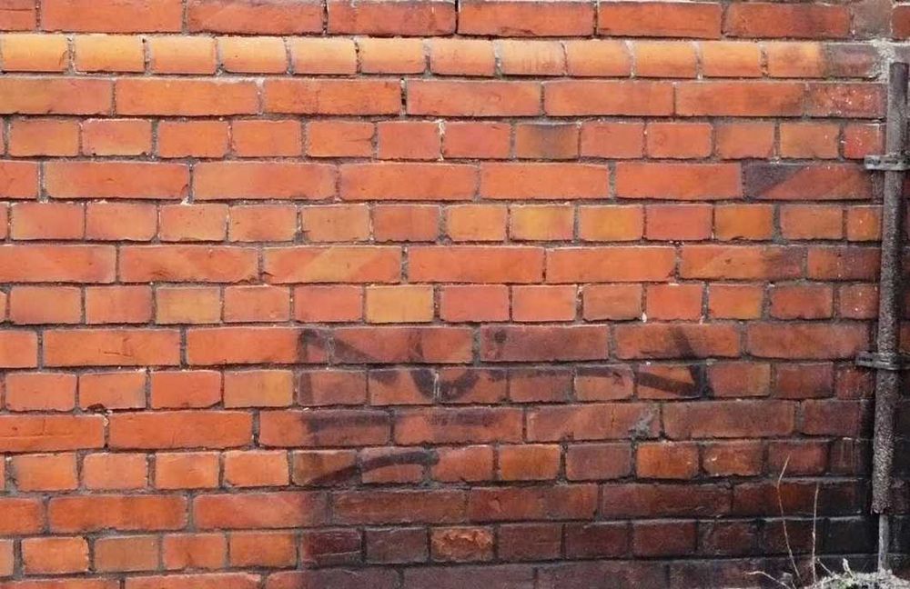 piaskowanie na mokro - elewacje, piaskowiec, cegła, tynk, graffitti