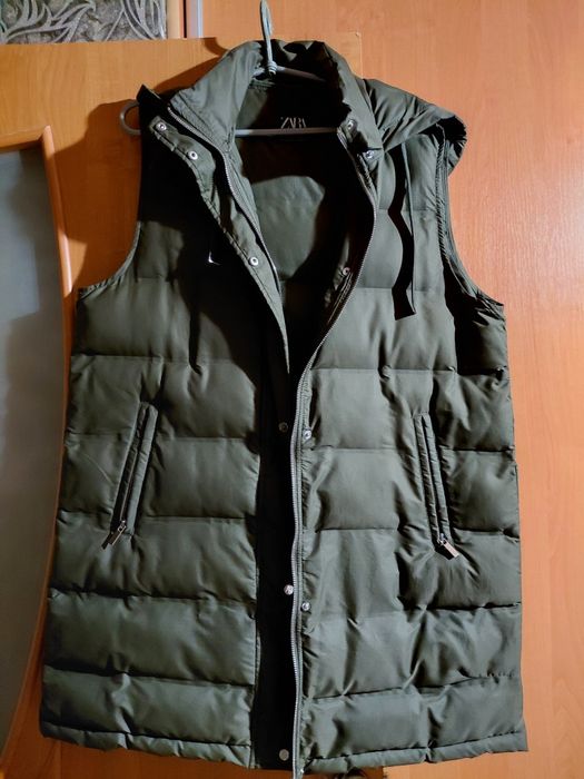 Жилетка ZARA.  Оригинал.