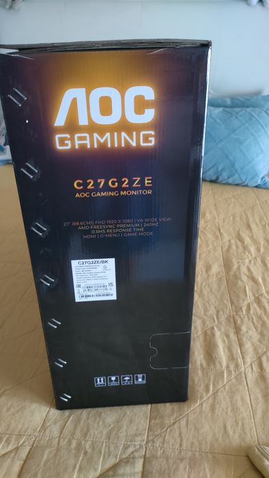 Monitor Gaming AOC curvo  240hz 0.5ms 27 polegadas