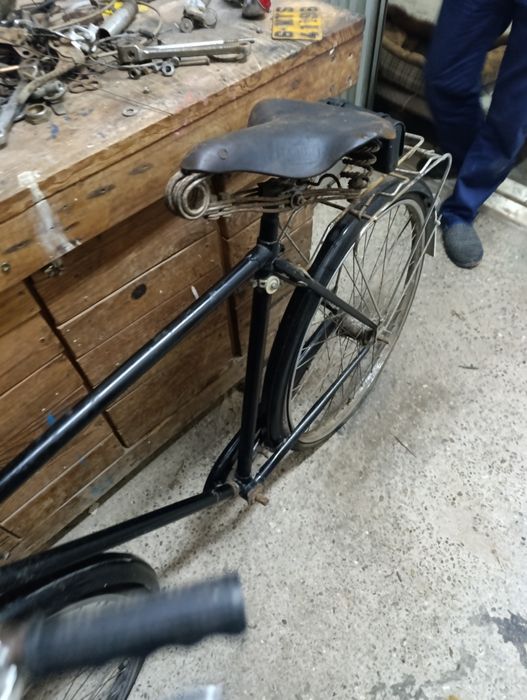 Bicicleta Pasteleira Clássica – Anos 80 (Para Restauro ou Peças)