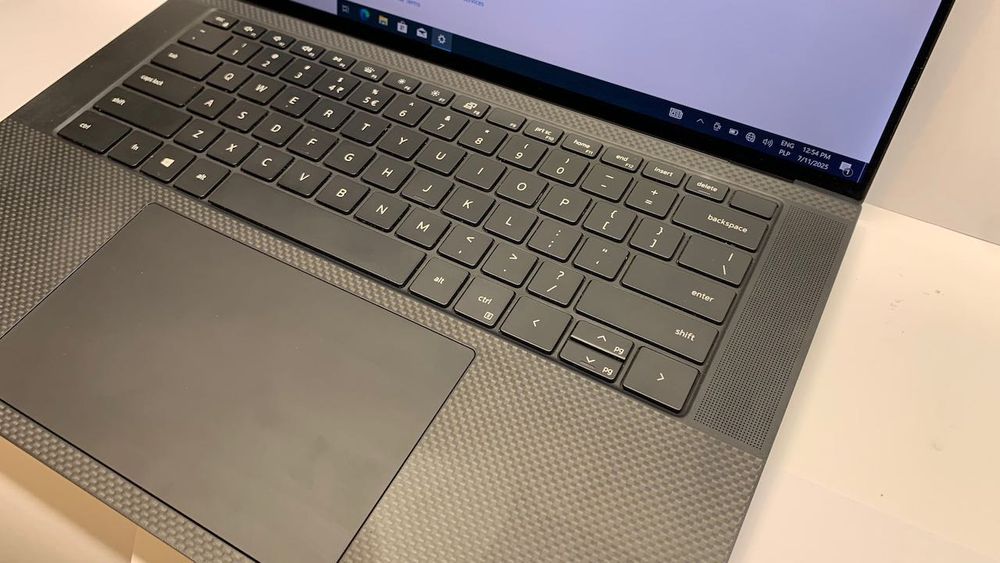 Dell Precision 5550 i7-10850H 2.7GHz 32/1000GB SSD W10 Pro LAPTOP