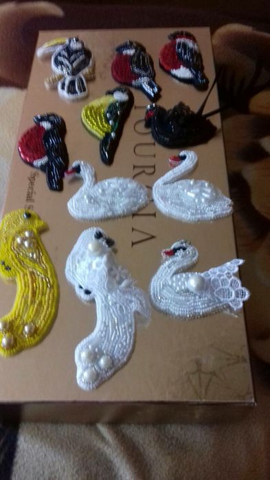 Продам брошь из бисера