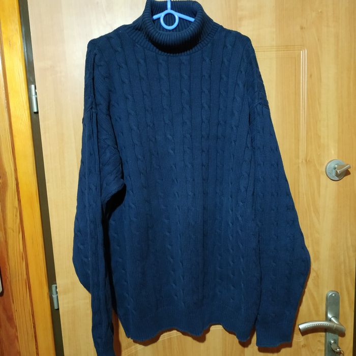 Sweter męski z golfem