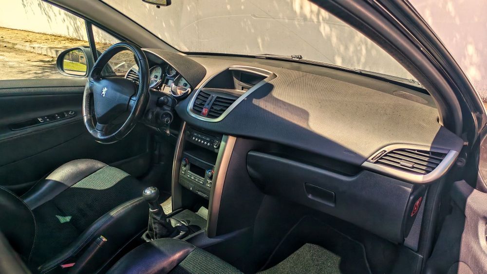 Peugeot 207 SW Outdoor 1.6HDI 110cv- Excelente