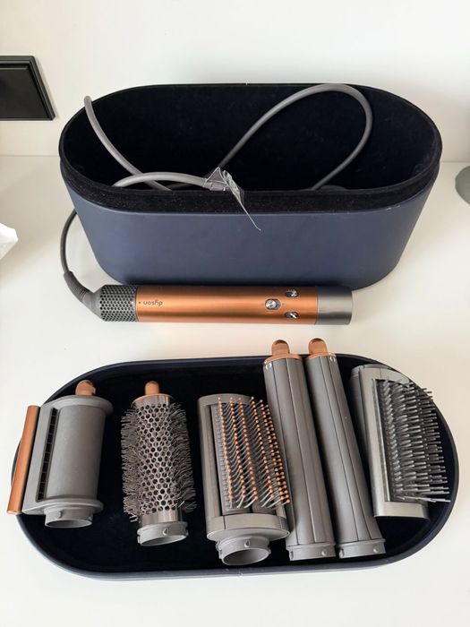 Dyson стайлер